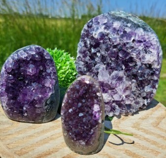 Amethist Sculptuur met mini urnen