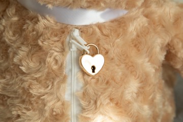 Memorybear closeup 2